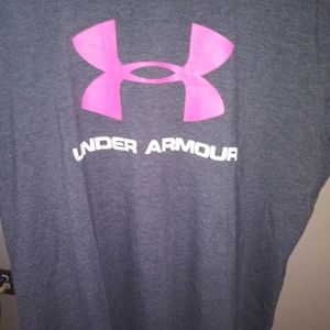 Under Armour T shirt